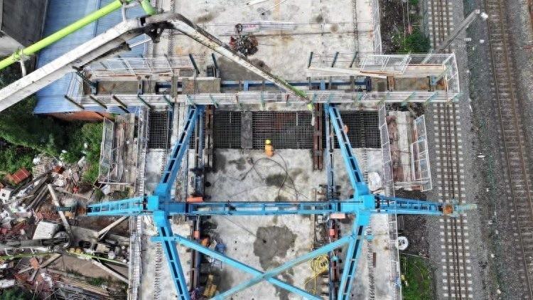 厉害了！成渝中线高铁动走线跨沙河特大桥连续浇梁合龙，为全线通车奠定坚实基础