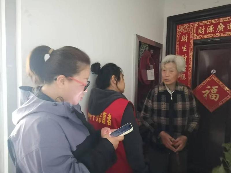 11 月 5 日，西安市碑林区文艺路街道环南路社区开展垃圾分类宣传活动  第2张