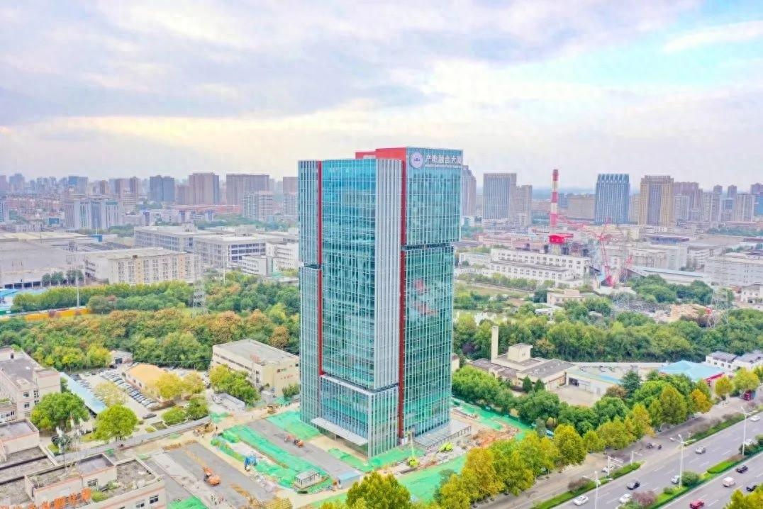 安徽大学绿色产业创新基地主体工程完工，将成西二环亮丽风景  第1张