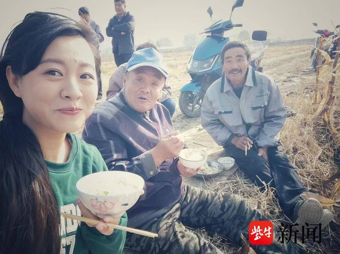 于洪区文旅局长用流利英语推介当地大米，网友：这也太卷了吧  第2张