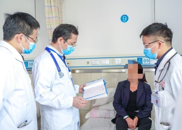 被医生耽误的文科生：坚守初心，用朴素英雄主义书写医者仁心  第2张