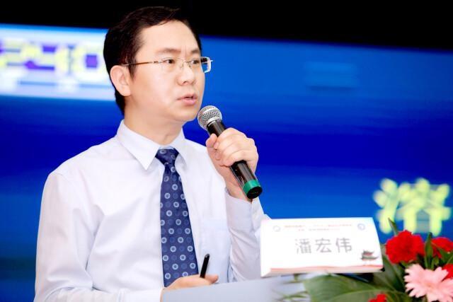被医生耽误的文科生：坚守初心，用朴素英雄主义书写医者仁心  第3张
