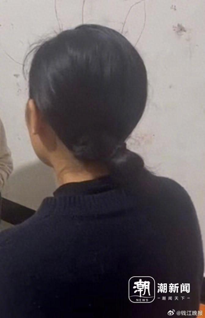 全职宝妈吃个瑞士卷竟遭丈夫教训，这是为何？