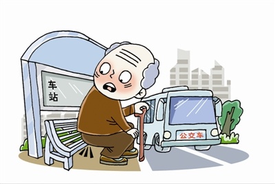 78岁老人揭秘：长沙公交站座椅设计背后的真相，你坐对了吗？