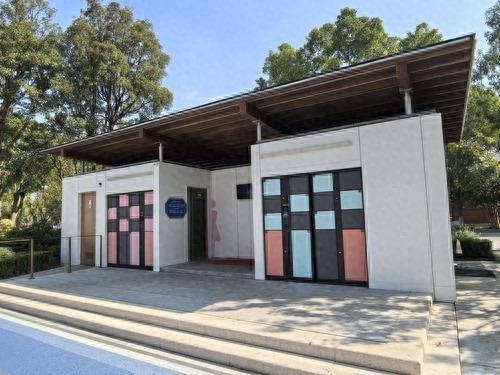 冬季暖心小确幸：城市公厕升级，免费厕纸与暖水宝温暖市民心  第1张