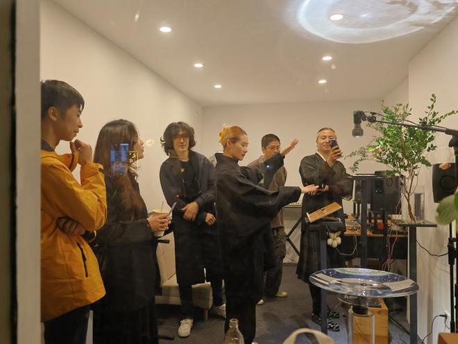 南昌路艺术风暴：荒芜之墟与人声海海引爆上海文艺新潮流  第4张