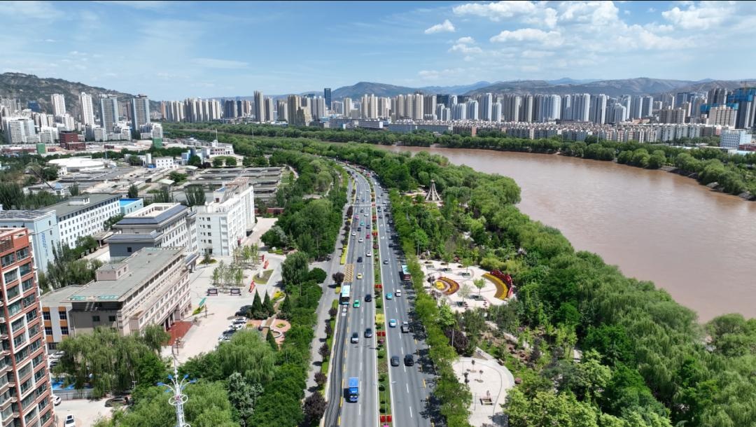 黄河之滨,兰州的灵魂坐标:探寻千年古都的灵性与浪漫 第5张 黄河之滨,兰州的灵魂坐标:探寻千年古都的灵性与浪漫 第5张