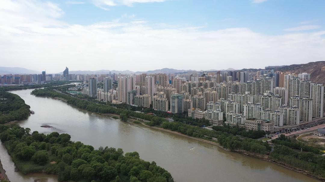 黄河之滨,兰州的灵魂坐标:探寻千年古都的灵性与浪漫 第8张 黄河之滨,兰州的灵魂坐标:探寻千年古都的灵性与浪漫 第8张