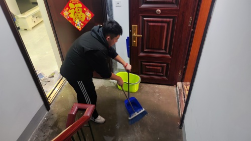 红螺家园社区深夜紧急行动：两小时抢修暖气管，居民点赞背后的温暖细节  第2张