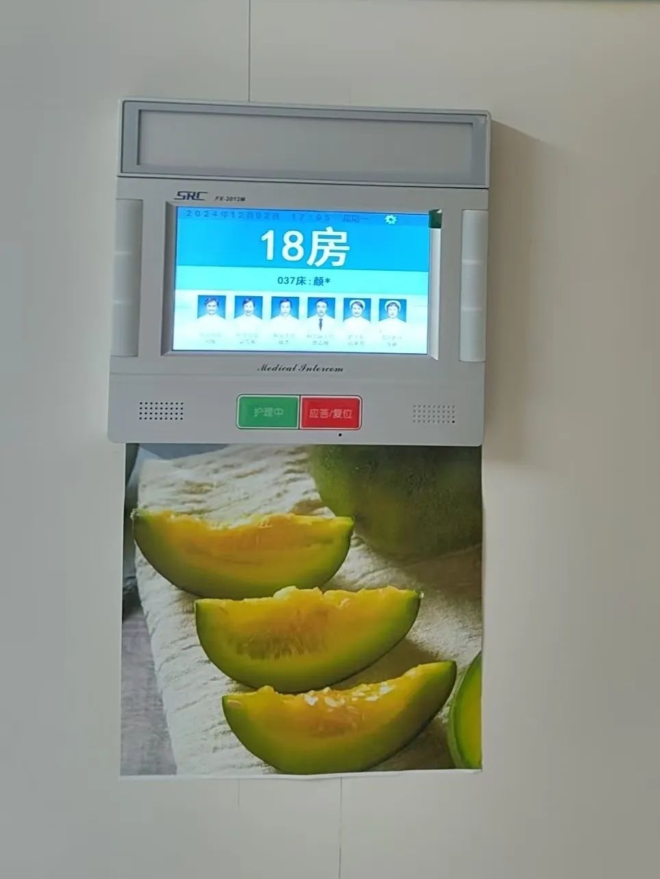 老年患者医院迷路，护士暖心指引，如何让老人不再迷茫？  第8张