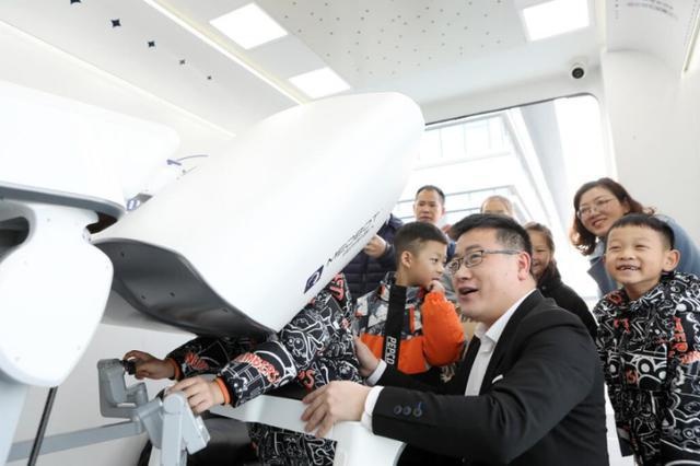揭秘手术机器人：未来医疗的黑科技，你敢来体验吗？  第2张