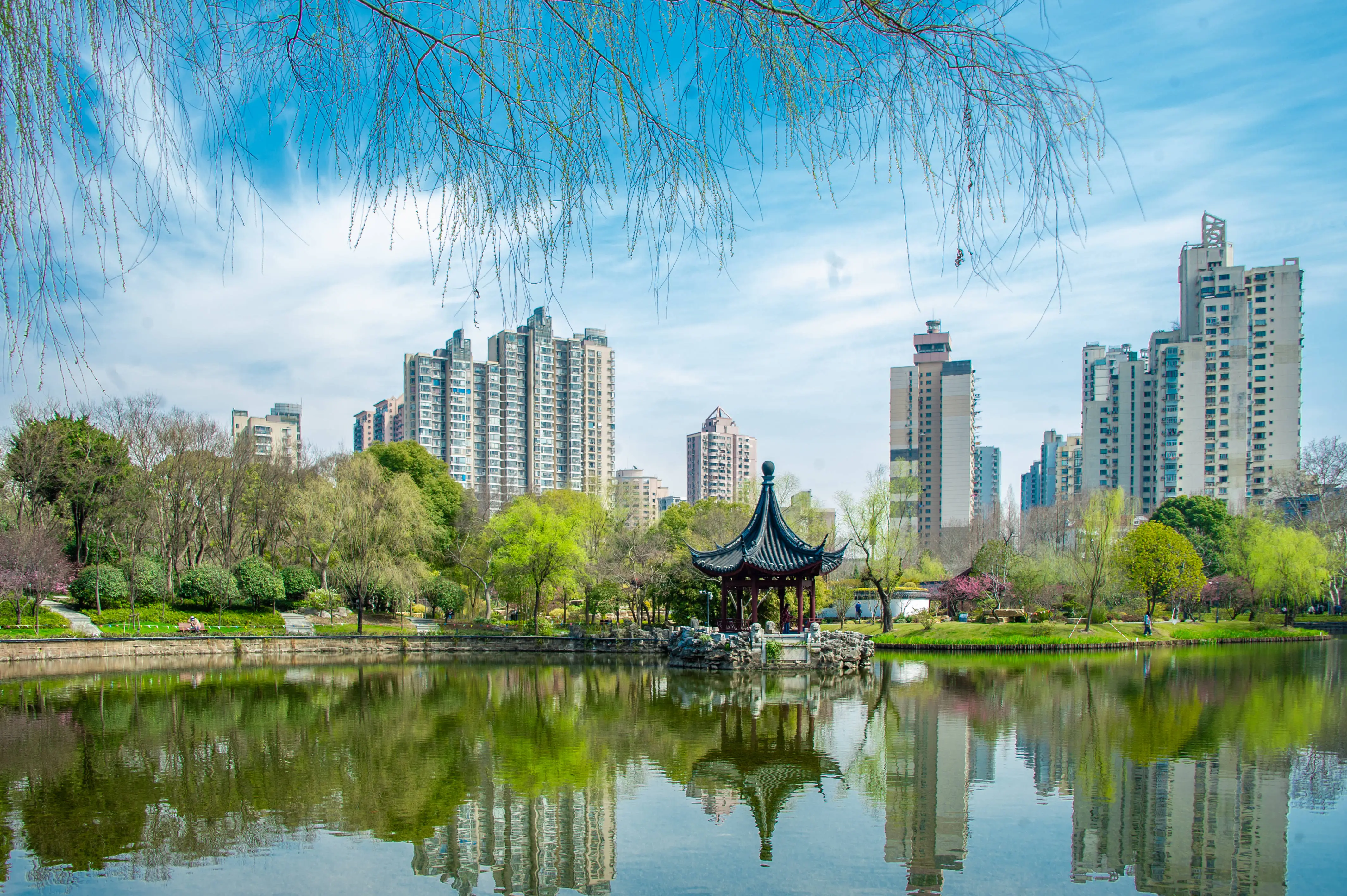 24小时图书馆点亮都市夜，区委书记亲述虹口如何打造城市治理共同体  第2张