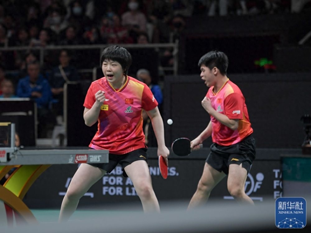 中国队霸气侧漏！2024成都国际乒联混合团体世界杯，8比4力克韩国队，赛场风云再起