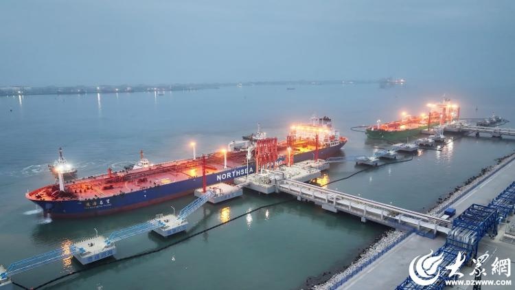 山东东营港区提前28天完成2024年挑战目标，油品吞吐量突破806万吨，全年满堂红  第2张