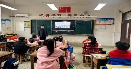 惊！济宁市微山县高楼乡青心守护进校园，看如何关爱青少年心理健康？  第2张