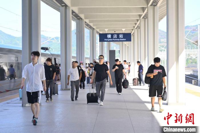 杭温高铁满月！沿线车站 30 天安全运送旅客逾 72 万人次，你体验了吗？  第1张