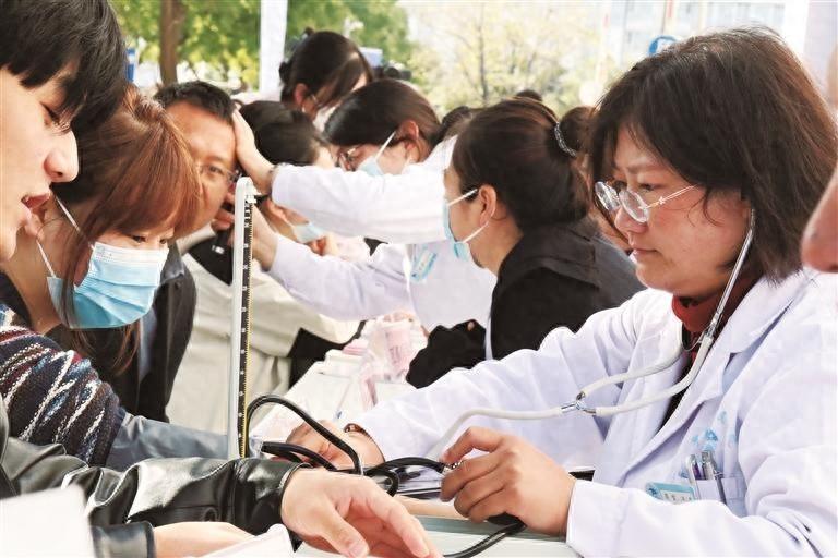 免费体验中医适宜技术，家门口的特色门诊等你来  第1张