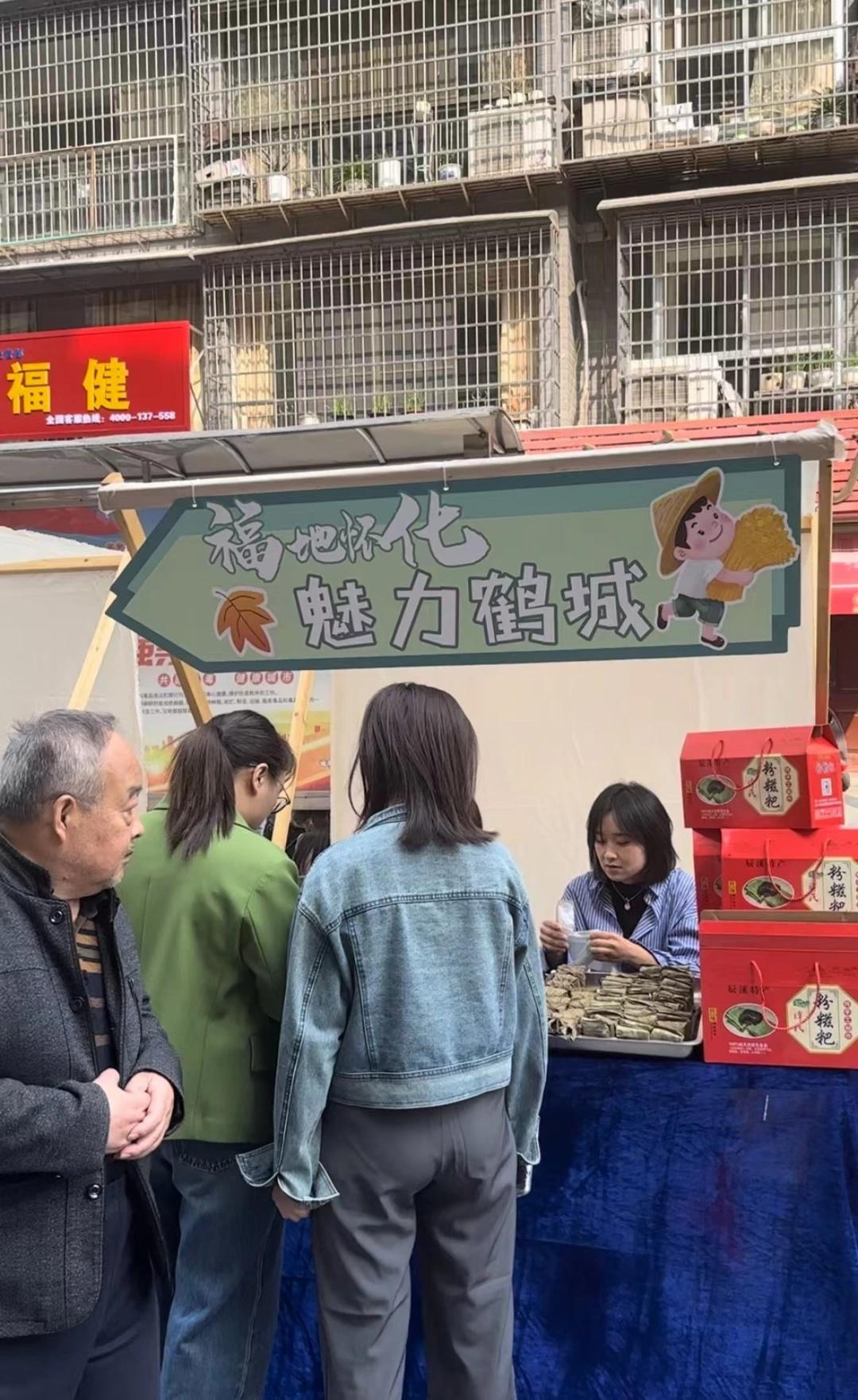 理发店爆火，老板娘李晓华的成功秘诀是什么？  第4张