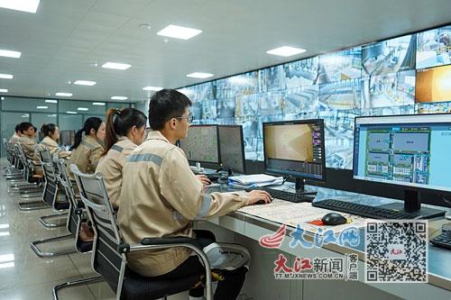 无人叉车轻盈运货，新余高新区制造业数字化转型加速  第2张