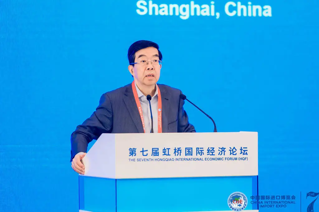 中国工程院院士黄震：可再生能源发电装机超全国总装机 50%，电制燃料成能源变革关键