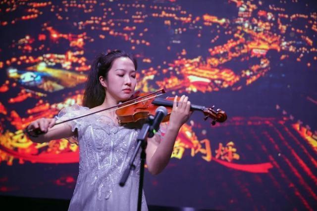 闪闪的红星：75 年峥嵘岁月，不忘初心，重跳经典，共筑人民城市  第3张