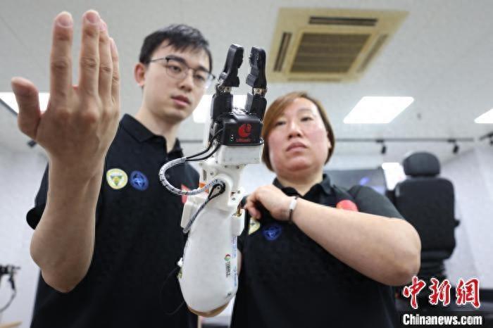 厉害了！东南大学团队研发项目获全球辅助技术奥运会冠军