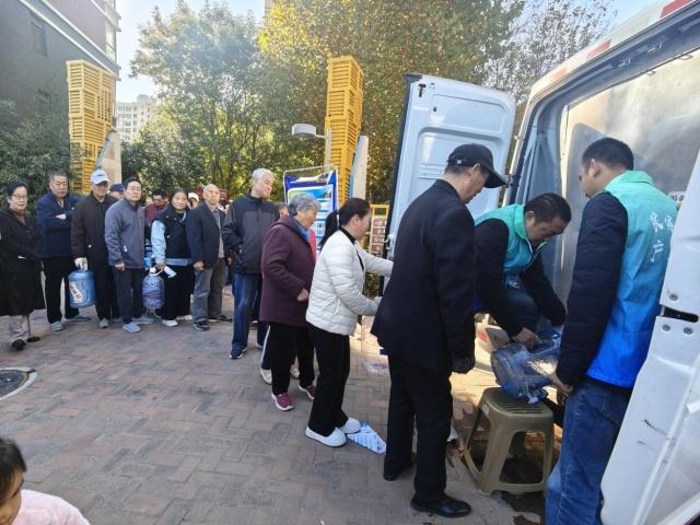 济南御景社区开展泉水直饮工程进社区宣传活动，免费入户，零费用  第5张