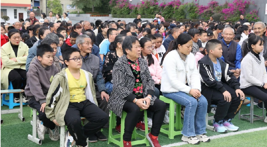 家教有法·检护未来！检察官走进中学，给家长们带来了一堂法治课  第3张