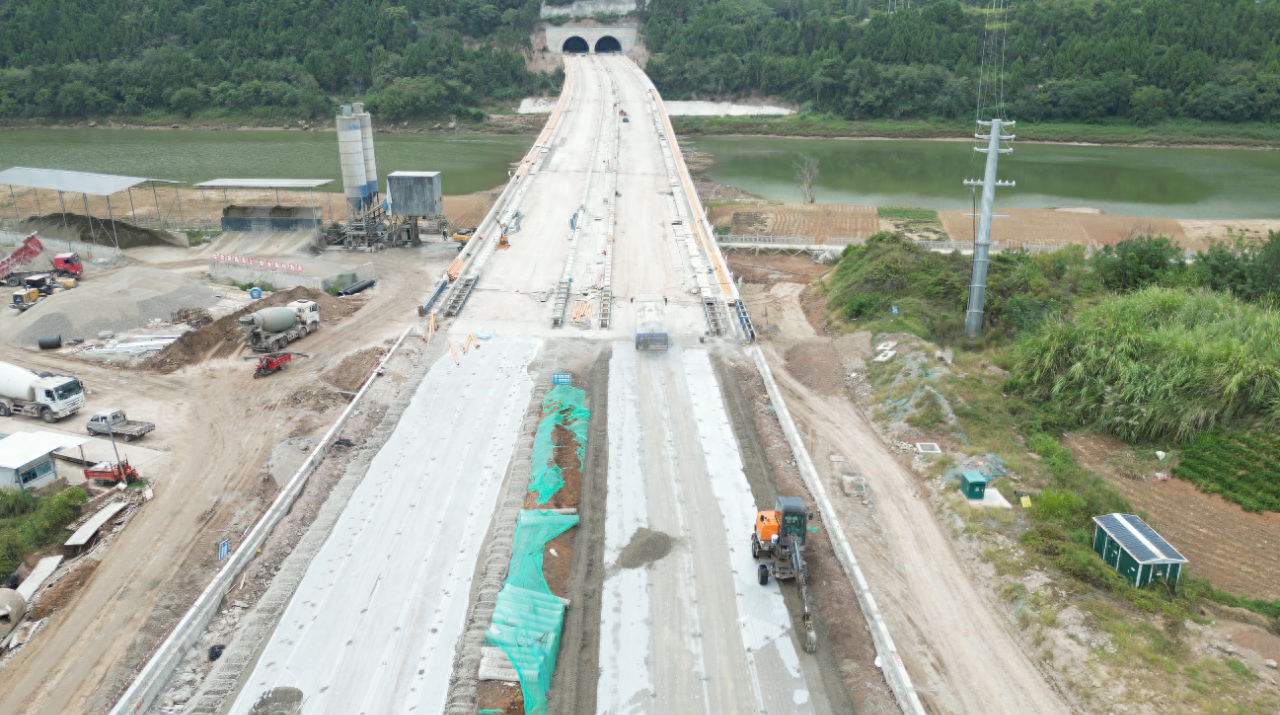 盐亭县：项目建设热潮涌动，年底攻坚之战全面打响