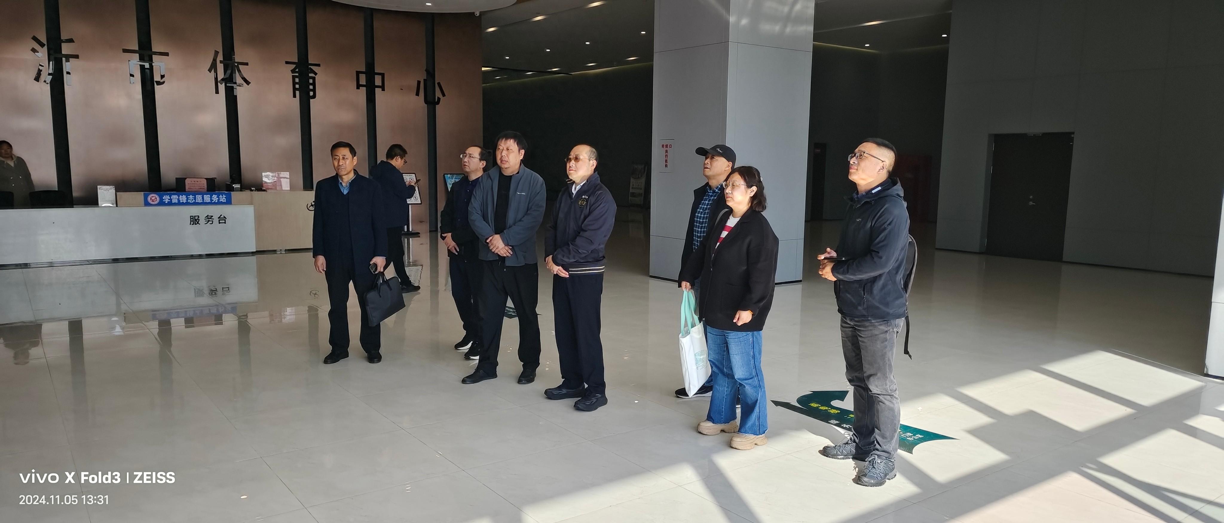 2024 年江苏省体育企业智能车间和智慧体育场馆创新项目实地考察工作在徐开展