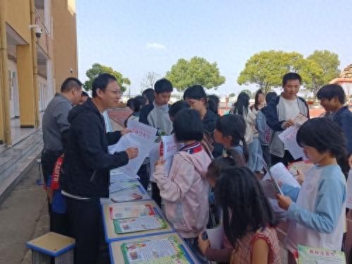 鹰潭市林业局：全民防火，让森林远离火灾威胁  第1张