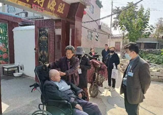 微山县鲁桥镇残联联合镇卫生院开展失能残疾人巡诊活动，贴心关怀暖人心