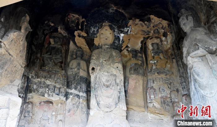 四川广元千佛崖摩崖造像：千年石窟，艺术宝库，等你来探索  第3张