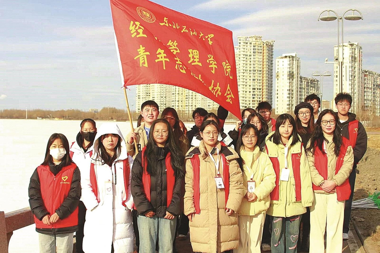 他们为何甘愿付出？青梅志愿者背后的感人故事  第2张
