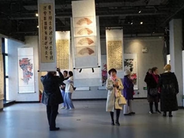 陌上花2024：陕西省妇女书画协会精品展，女性艺术家的绚丽绽放与情感共鸣