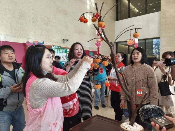 探秘天津博物馆自助义卖货架：每件手工艺品背后都有一个温暖励志的故事  第2张