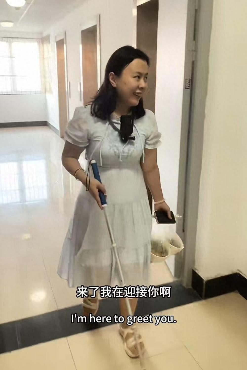 盲人女博士带饭视频爆红，网友：你室友也是够余华的  第1张