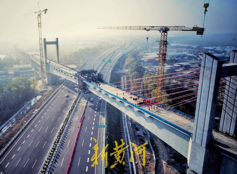 震撼!济南东特大桥200米矮塔斜拉桥顺利合龙,创下国内高铁建设新纪录 第3张 震撼!济南东特大桥200米矮塔斜拉桥顺利合龙,创下国内高铁建设新纪录 第3张