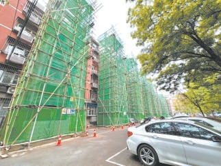 告别爬楼时代！海淀区建材东一里小区20部新电梯上岗，居民幸福感爆棚