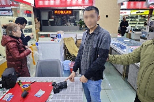 铜梁警方雷霆出击，24小时内破获6万元直播设备盗窃案，守护企业财产安全