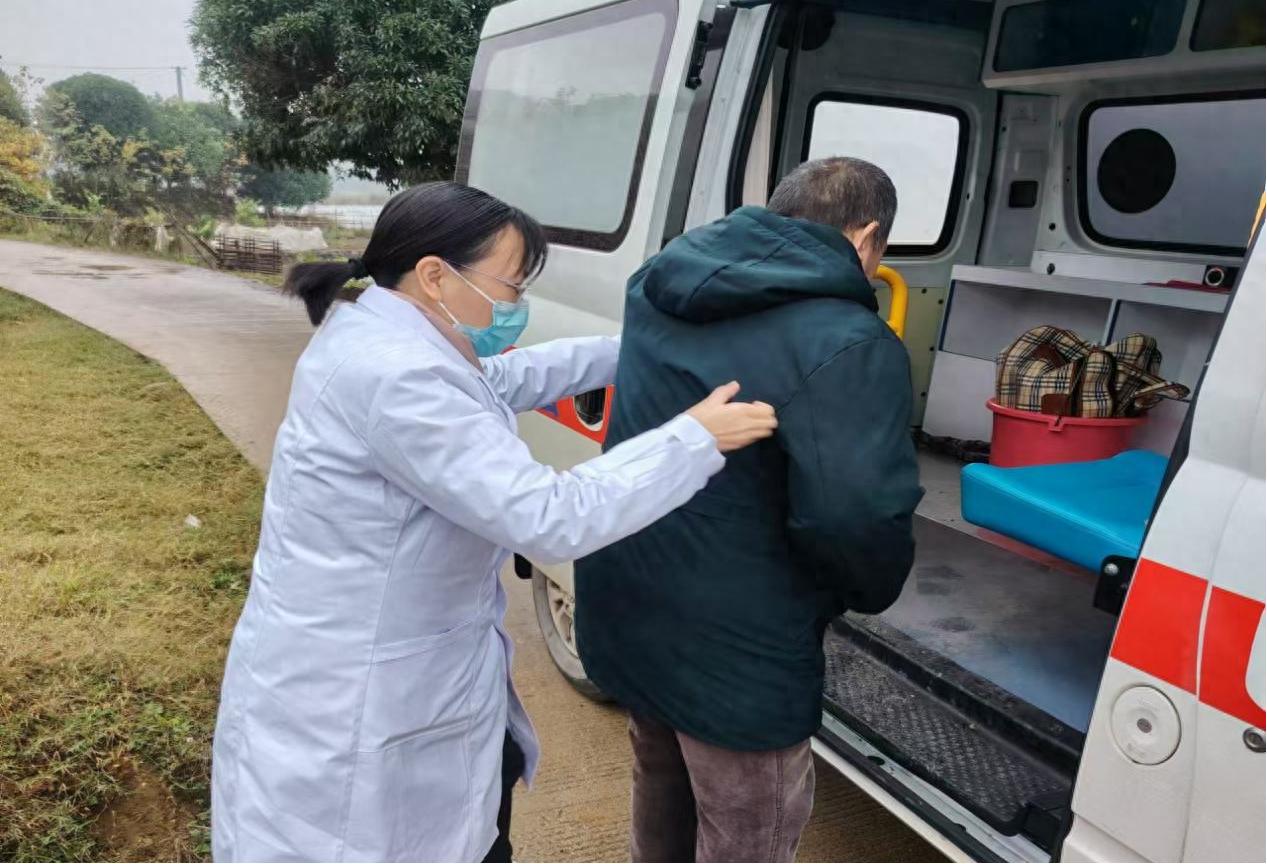 从被动到主动，祁阳白水镇中心卫生院暖心护送服务，让患者就医不再难  第1张