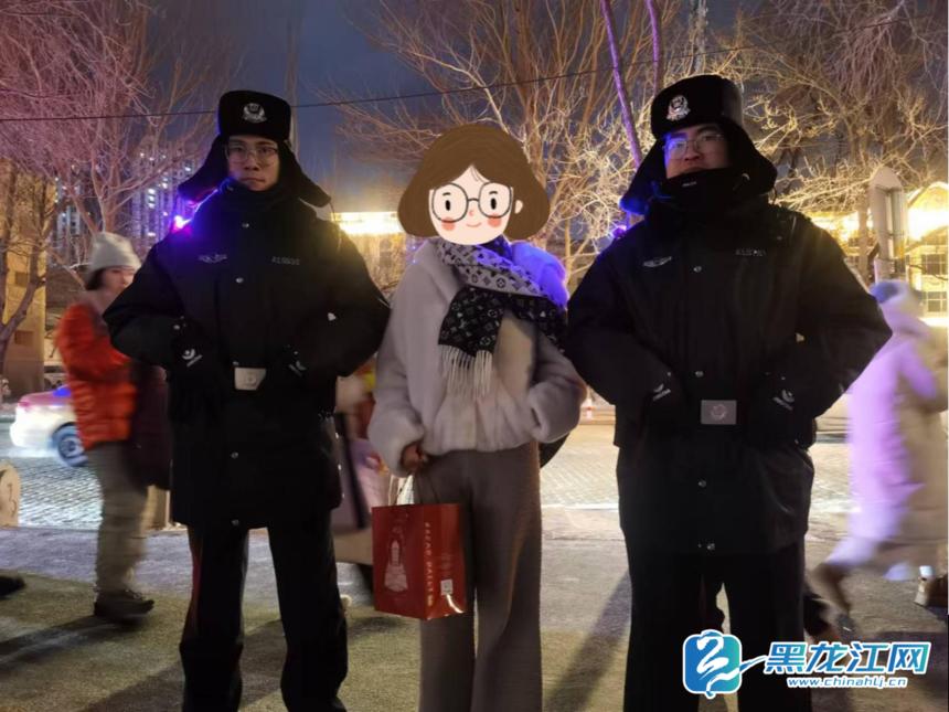 哈尔滨旅游热度爆棚！外国游客手机遗失，冰城民警高效找回，平安底色再添亮丽一笔  第2张