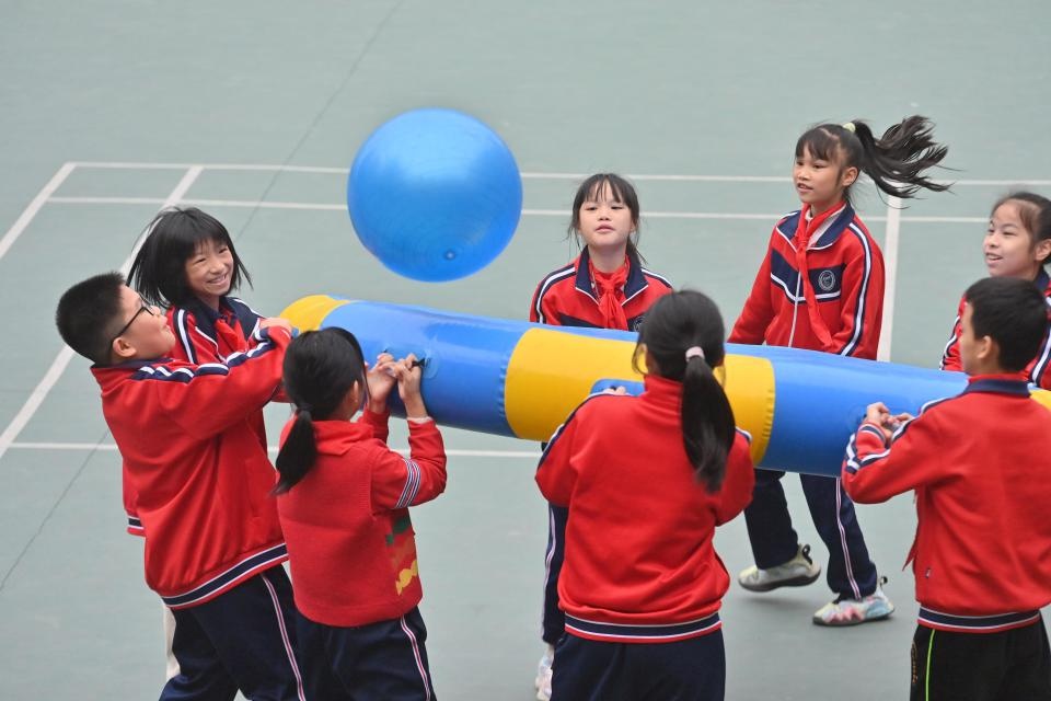 广西梧州小学生运动会惊现民族传统体育盛宴，孩子们玩得不亦乐乎  第6张