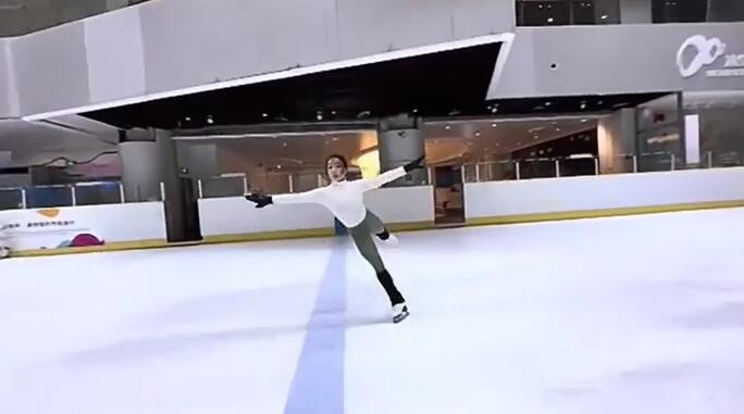 隋文静复出！北京冬奥冠军时隔多久再战赛场？训练视频曝光，状态惊人  第3张