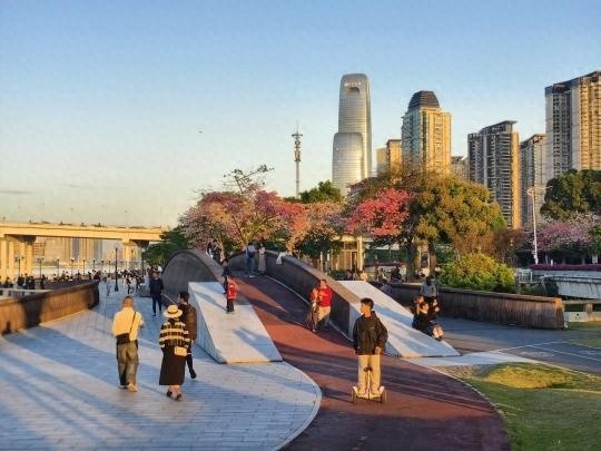 冷空气来袭！广州气温骤降，周末最低仅11℃，夏天回归无望？  第1张