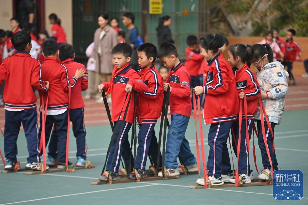广西梧州小学民族体育运动会：孩子们在传统项目中找到快乐  第8张