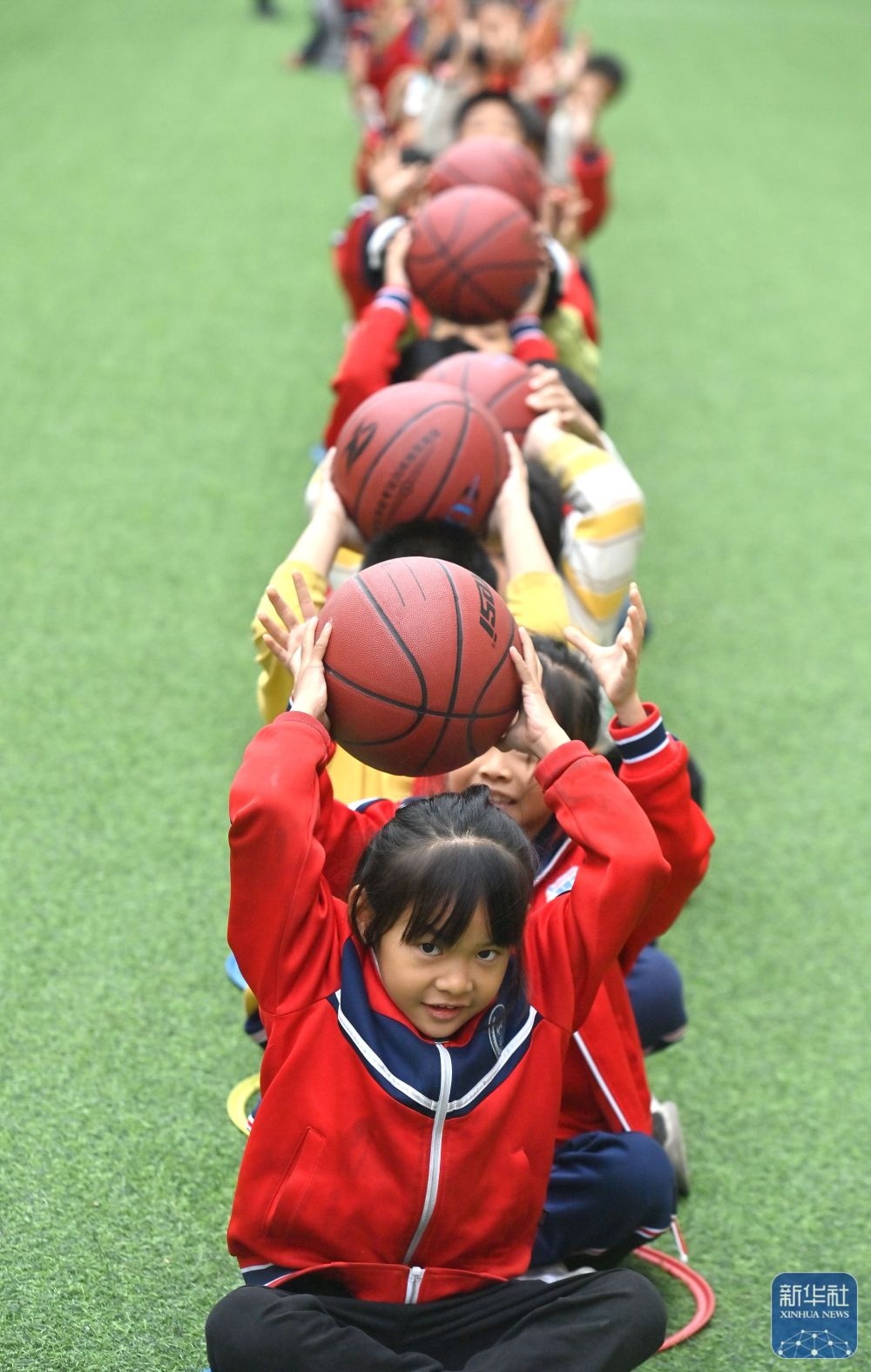 广西梧州小学民族体育运动会：孩子们在传统项目中找到快乐  第2张