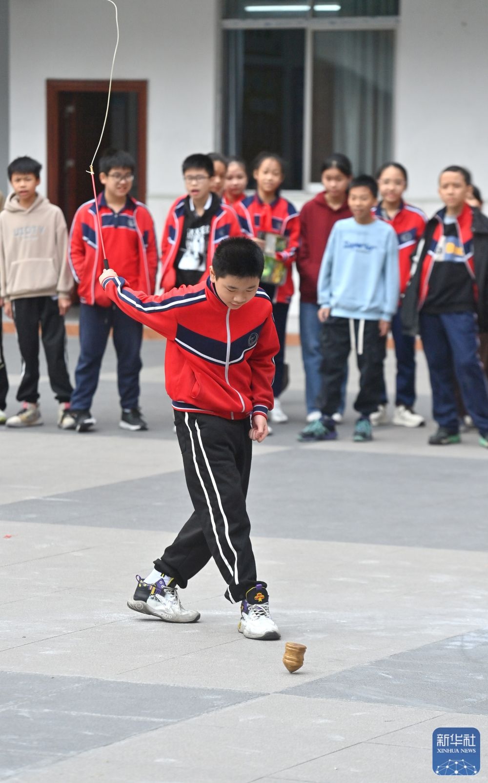 广西梧州小学民族体育运动会：孩子们在传统项目中找到快乐  第3张