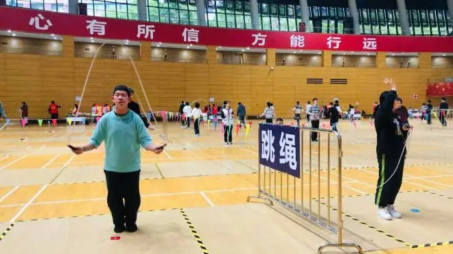 2025上海中考报名时间及条件大揭秘！体育评分标准调整，家长学生必看