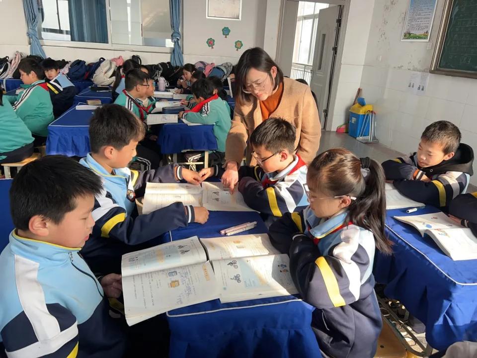 临沂新桥墩头小学教师分享阅读与写作秘籍，助力学生语文学习飞跃  第2张